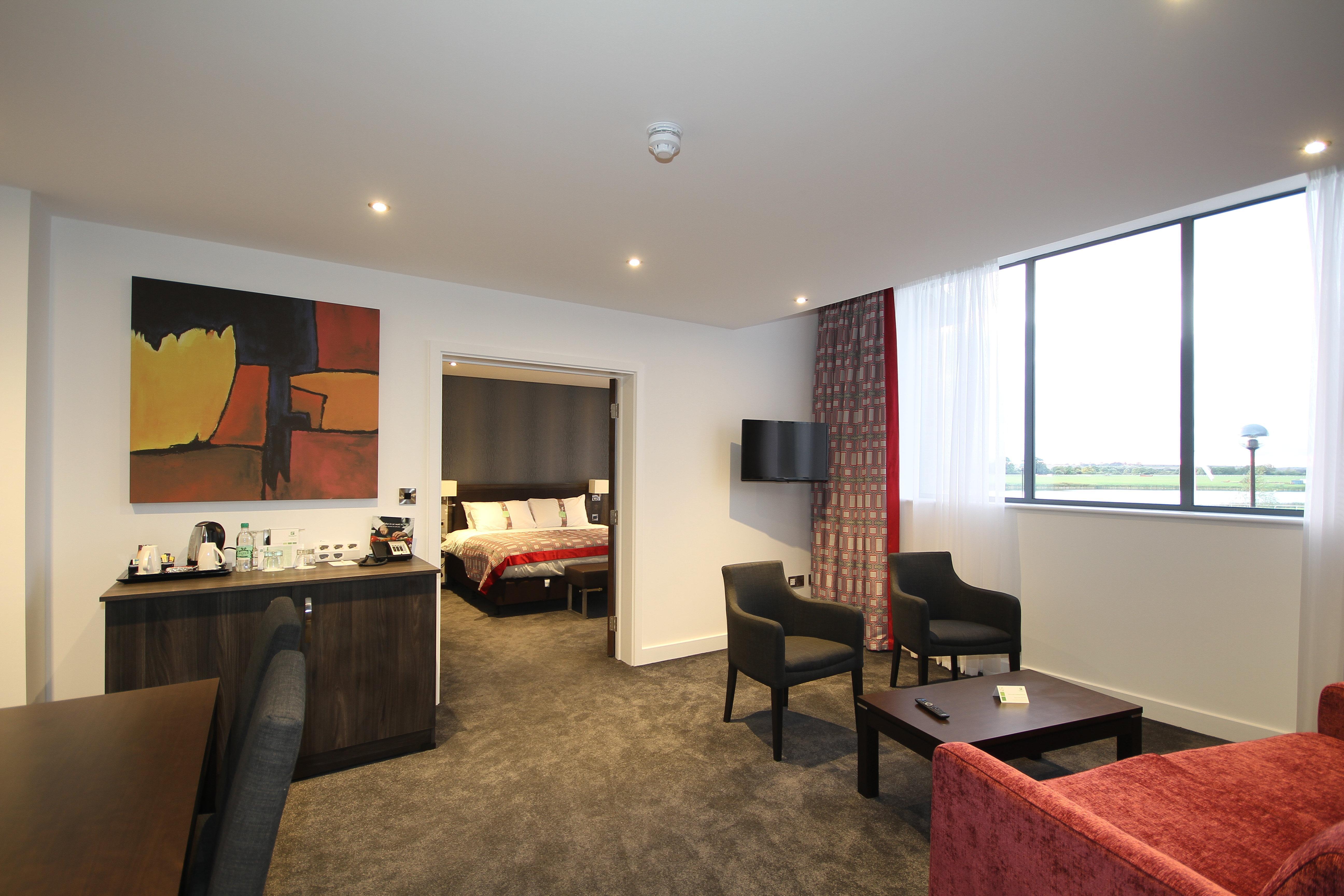 Holiday Inn Huntingdon Racecourse By Ihg Eksteriør bilde
