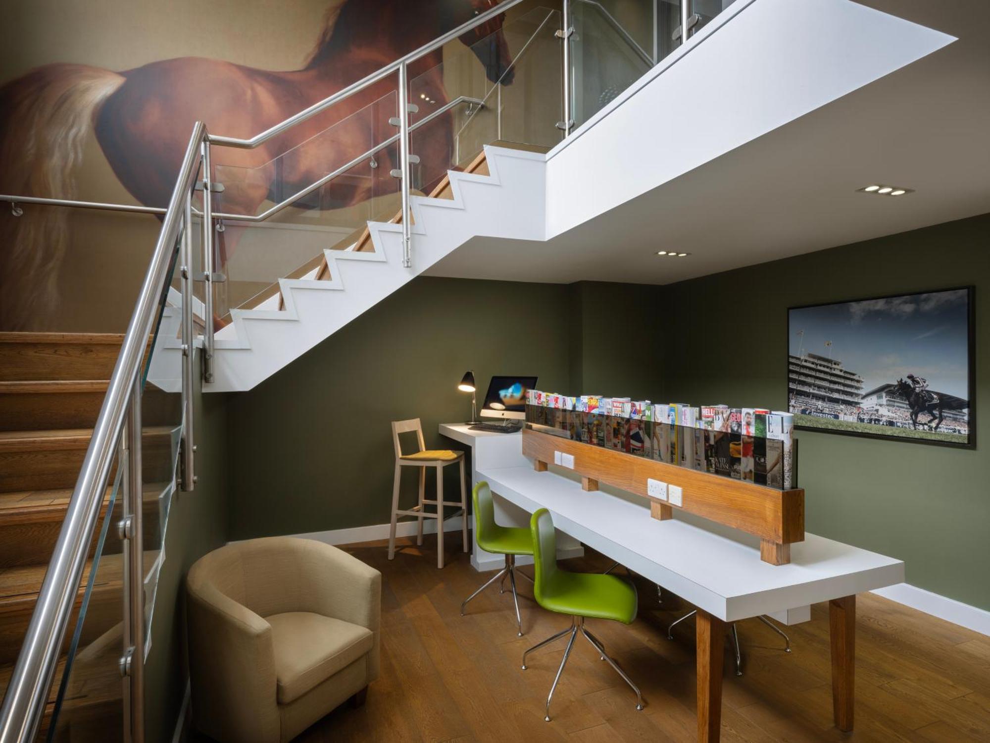 Holiday Inn Huntingdon Racecourse By Ihg Eksteriør bilde