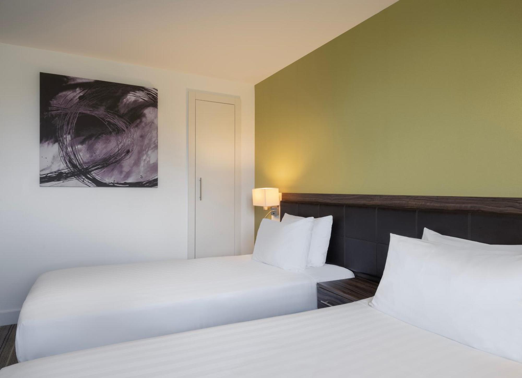 Holiday Inn Huntingdon Racecourse By Ihg Eksteriør bilde