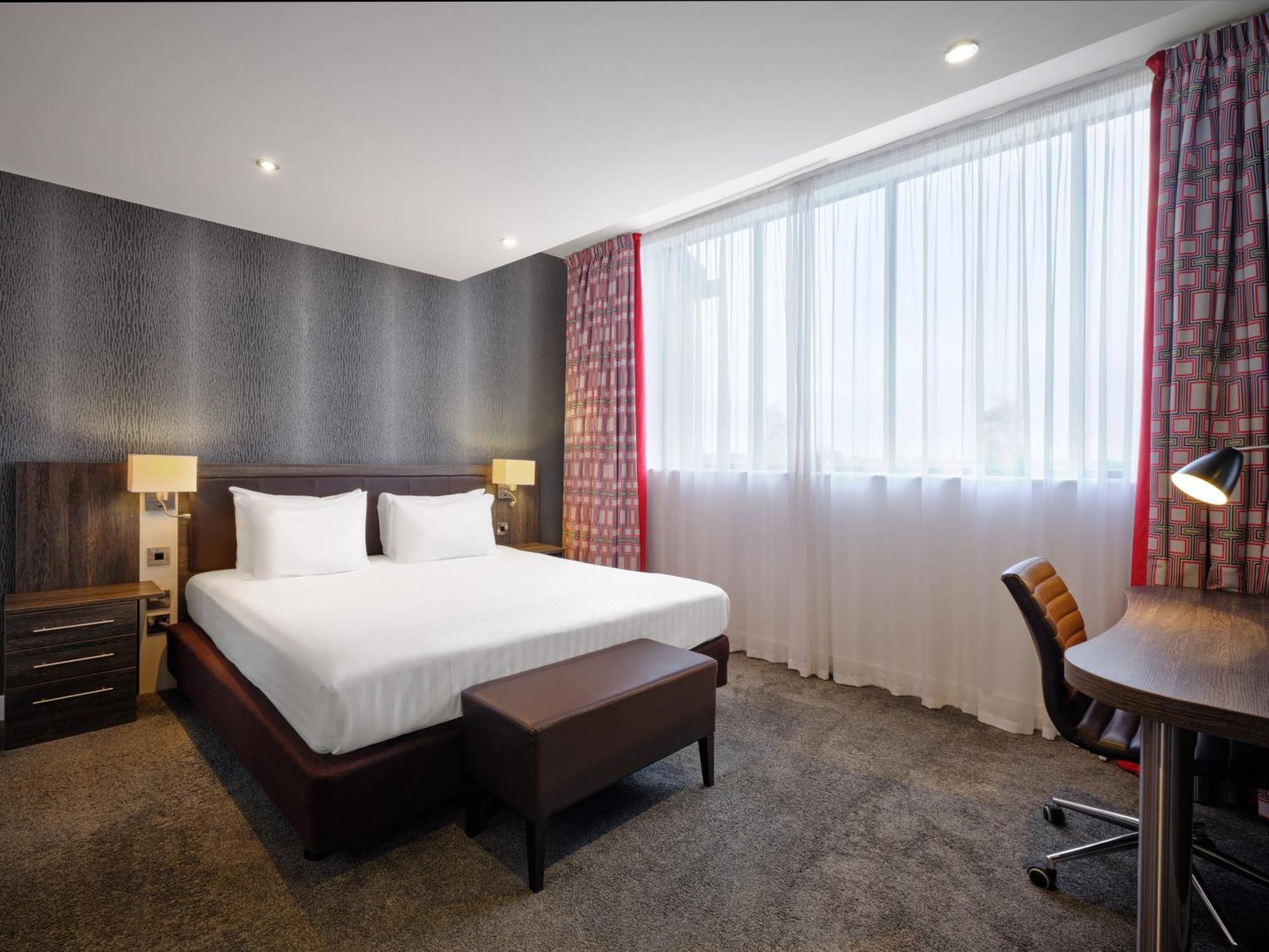 Holiday Inn Huntingdon Racecourse By Ihg Eksteriør bilde