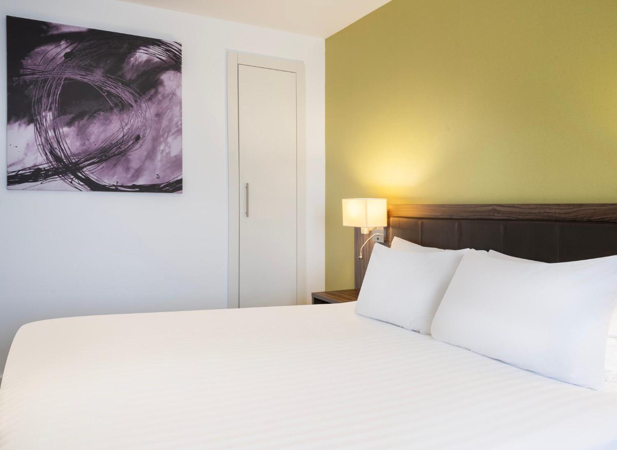 Holiday Inn Huntingdon Racecourse By Ihg Eksteriør bilde