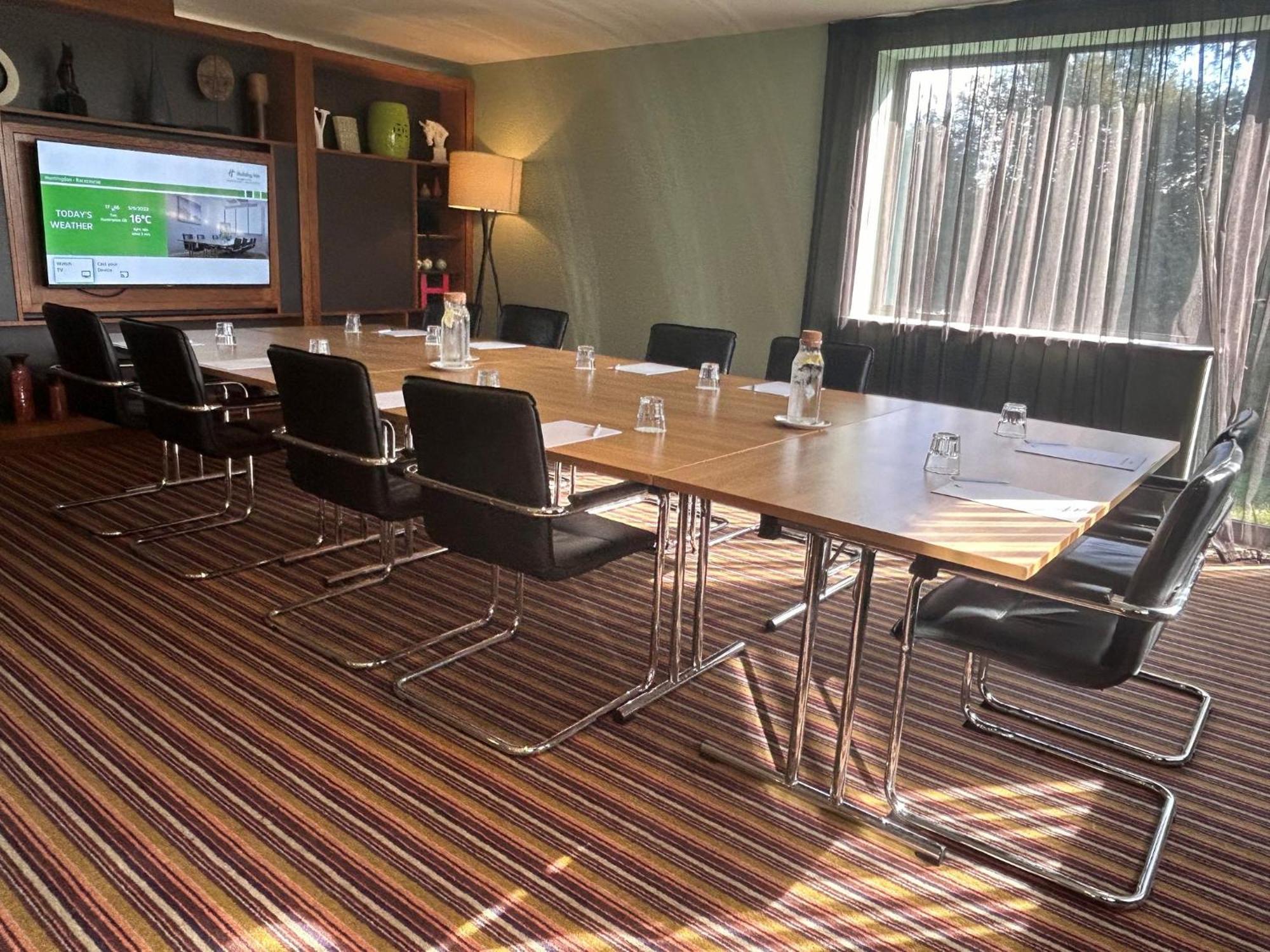 Holiday Inn Huntingdon Racecourse By Ihg Eksteriør bilde