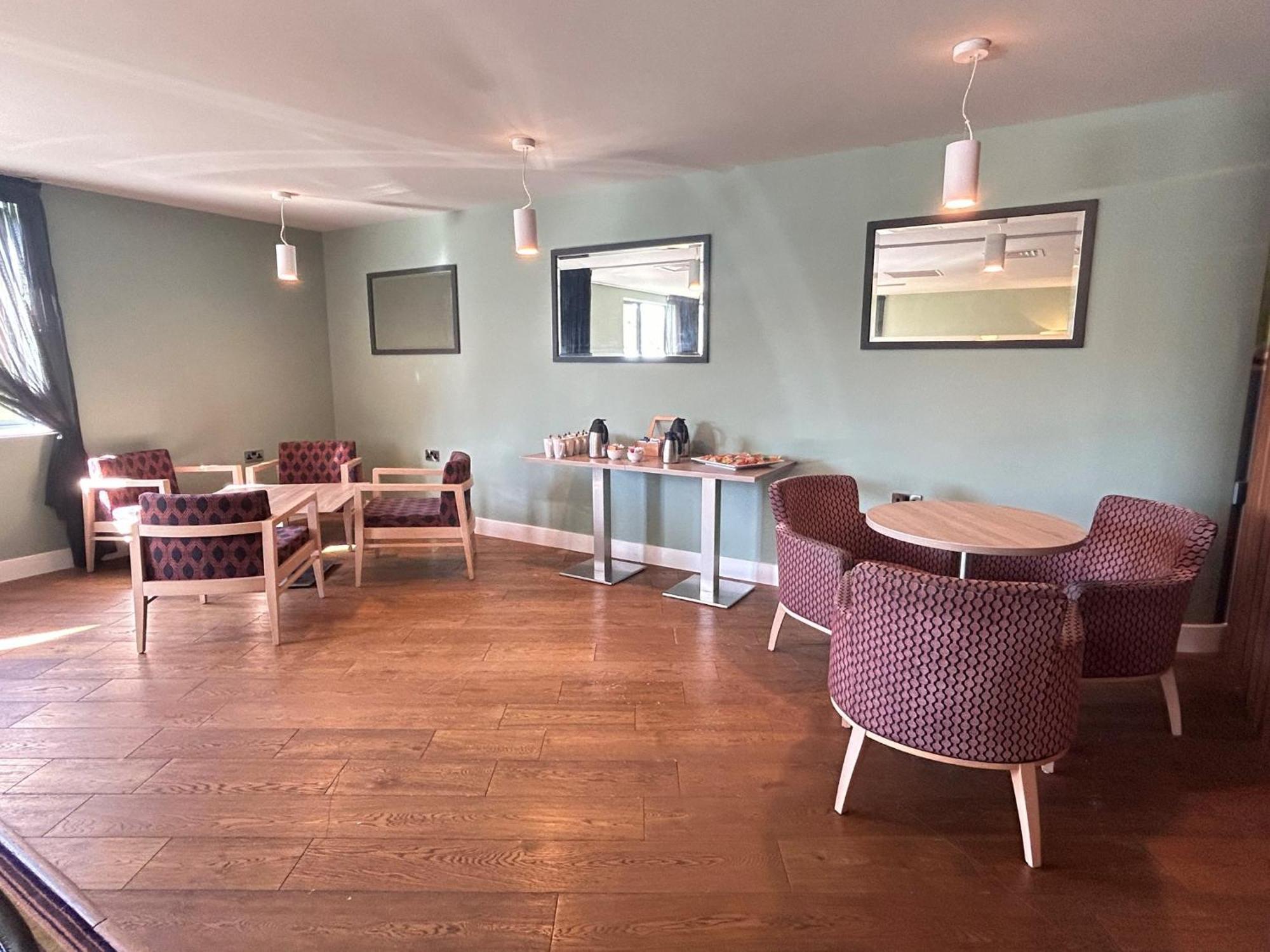 Holiday Inn Huntingdon Racecourse By Ihg Eksteriør bilde
